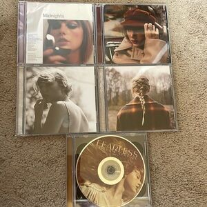 5 taylor swift cds